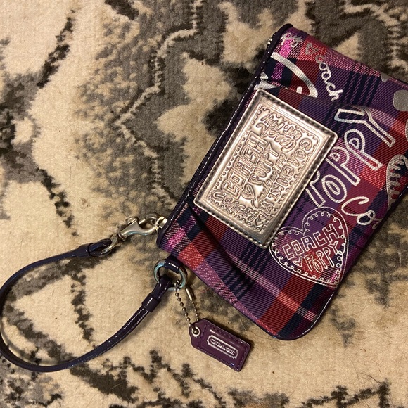 Coach Handbags - Coach Poppy Wristlet